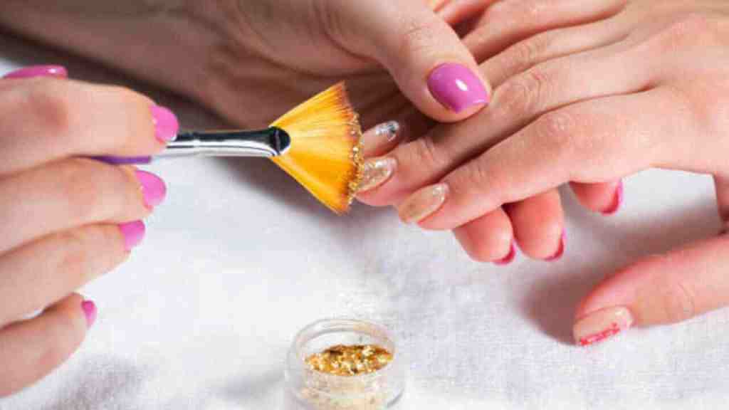 the-process-how-to-achieve-perfect-dip-powder-nails