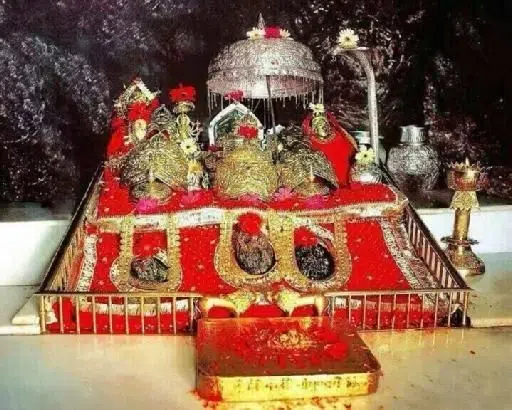 Vaishno Devi Mandir Mata Darshan Wallpaper