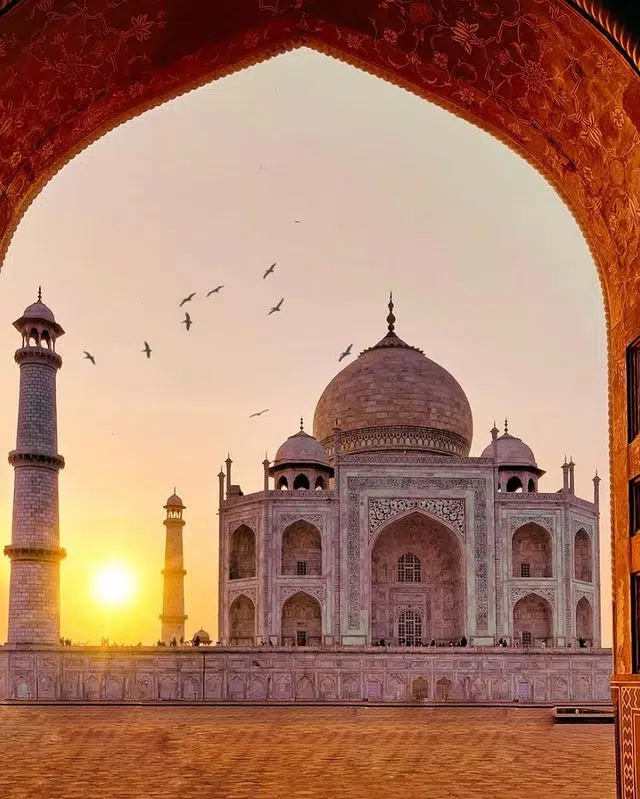 Taj Mahal Morning View Images